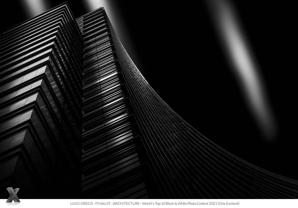 Photographer LUIGI GRECO - Milan architecture - Black and white ...