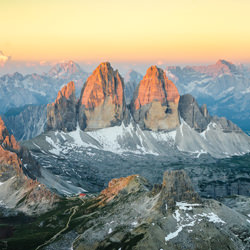 Three Peaks sunrise-Valentin Pfeifhofer-finalist-landscape-7173