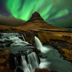 Auroras Above Kirkjufell-Spiros Atsalis-finalist-landscape-7133