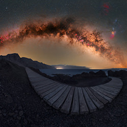 cosmic crown-Gianluca Rubinacci-gold-landscape-16466