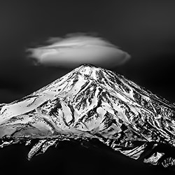The White Giant Damavand-Khashayar Yaghoubi-gold-landscape-17786