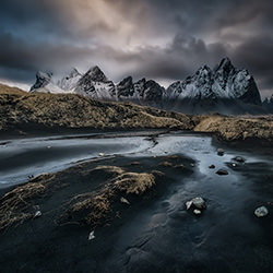 Dark Stokksnes-Carlos Solinis Camalich-silver-landscape-17818