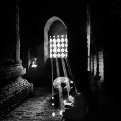 A Novice with Rays of Sunlight-Win Tun Naing-finalist-mobile-7863