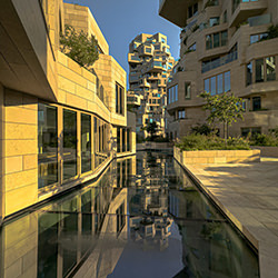 Urban Rocks-Max Van Son-bronze-mobile-16602