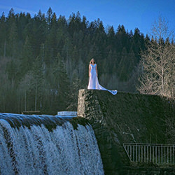 Bride at the waterfall-Dariusz Wiza-finalist-mobile-16629