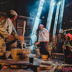 Kitchenmaid-Aung Chan Thar-silver-mobile-16675