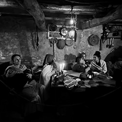 LA FAMIGLIA E LATTESA-Carlo Rondinone-finalist-mobile-16617