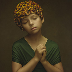 Prayer for the Mother Earth-Gabriela Homolova-silver-portrait-8908