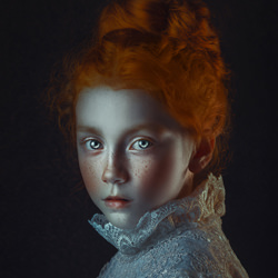 Ximena-Salem Mcbunny-gold-retrato-8861