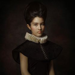 La Duchessa-Erika Talshir-ritratto-in bronzo-8654