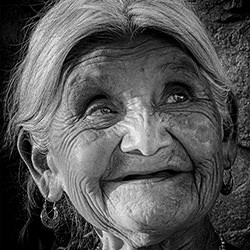 Indigenous Grandma-Mauricio Aramburu-finalist-portrait-17281