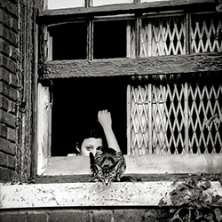 Woman with Cat-Derek Burridge-finalist-portrait-17284