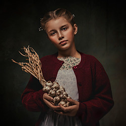 Garlic-Guido Frazzini-bronze-portrait-17254