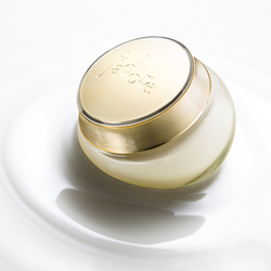Jadore 2-Kevin Norris-silver-still_life-5634