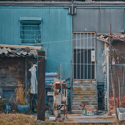His Little House-Ivan Macias-bronze-street-11638