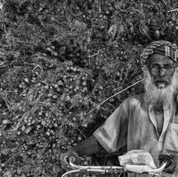 Vieux conducteur de fourgonnette-Azim Khan Ronnie-silver-street-11736