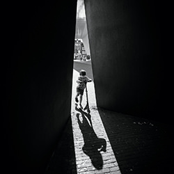 Sight Point-Max Van Son-bronze-street-17377
