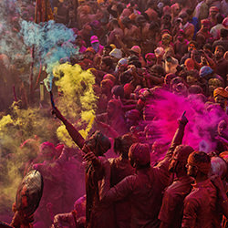 Colors-Azim Khan Ronnie-finalist-travel-12689