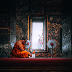 a moment of light. Bangkok-William Rodriguez-bronze-travel-12650