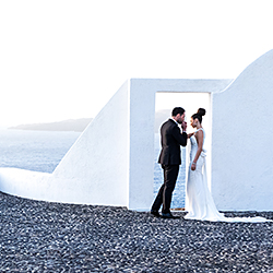 The kiss-John Nassari-finalist-wedding-165