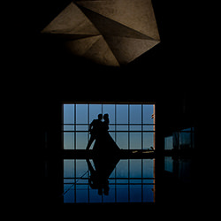 Dramatic Night Silhouette Kiss-Vincent Van Den Berg-finalist-wedding-18719