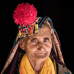 3- Old beauty-Ana Abrao-finalist-women-11856