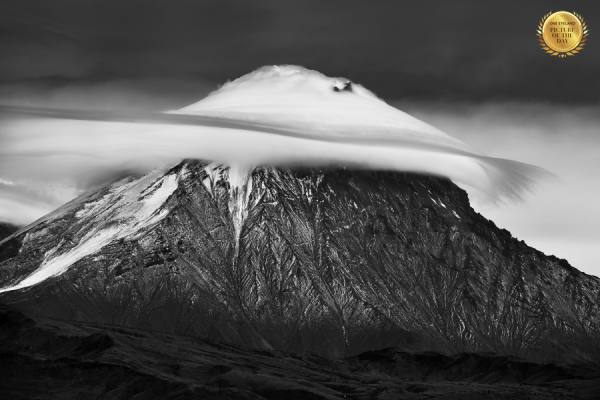 Photographer EUN KIM | Makeup Of Kamen Mountain | ONE EYELAND